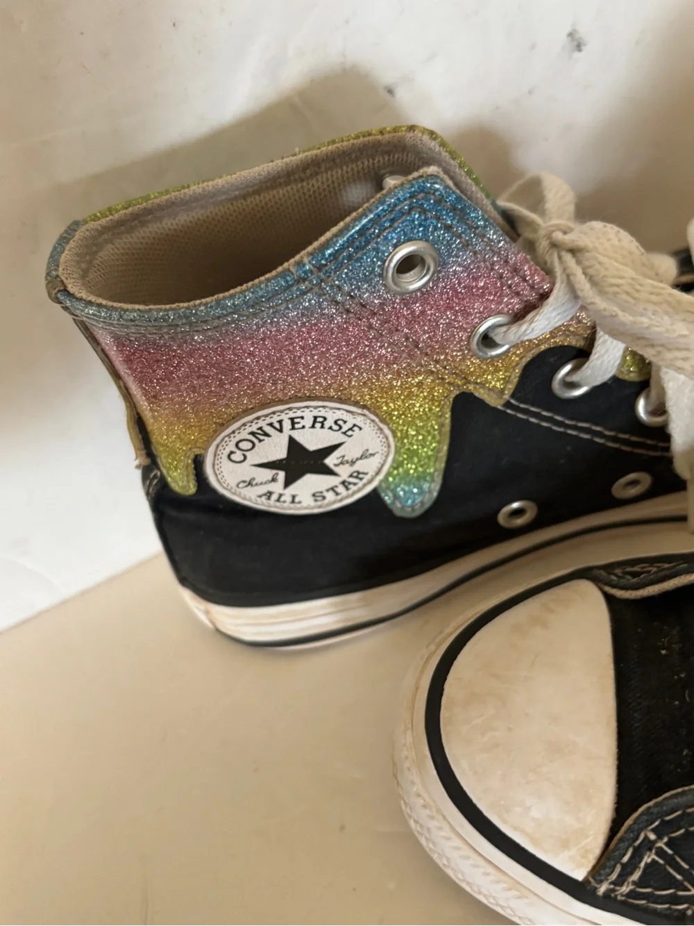 Converse Chuck Taylor Glitter Drip melt design sneakers Youth Sz 1